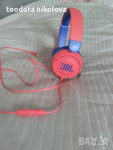 слушалки c kaбел JBL