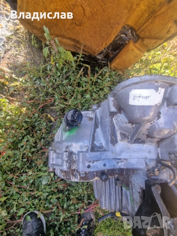 Скорости Киа Джойс 2.0 139 коня , снимка 5 - Части - 52217373