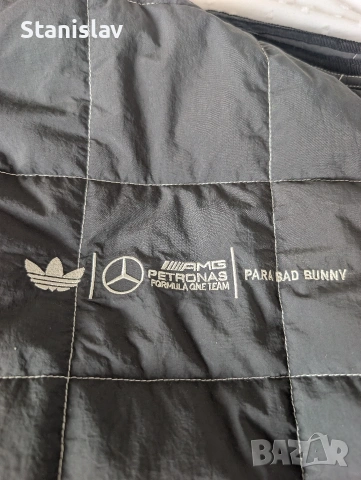 Adidas Bad Bunny X Mercedes - Amg Petronas Formula One Team Jacket, снимка 6 - Спортни дрехи, екипи - 53933934
