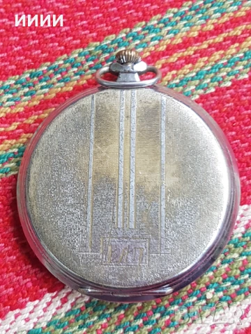 Швейцарски джобен часовник , снимка 2 - Антикварни и старинни предмети - 54312884