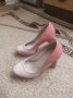 Дамски обувки с ток, снимка 1 - Дамски ежедневни обувки - 42820630