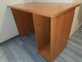Работно бюро 110/60/77 см с отделение за компютър. В отлично състояние., снимка 2
