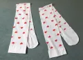 Бели чорапки на червени сърца , снимка 1