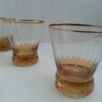 Стъклени чаши с златен кант и гравюра, снимка 4 - Антикварни и старинни предмети - 23519045