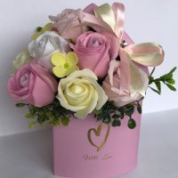 Букет от ароматни сапунени рози, снимка 16 - Подаръци за рожден ден - 39571142
