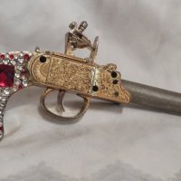 Стар френски кремъчен пистолет за украса, снимка 9 - Антикварни и старинни предмети - 42122793