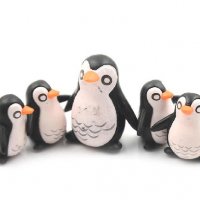 5 бр Пингвини Пингвин пластмасови PVC фигурки за игра и декорация торта топери фигурка, снимка 2 - Фигурки - 31473605
