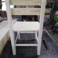 Изработка на дървени столчета 