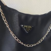 Нова дамска чанта Prada, снимка 7 - Чанти - 42176284
