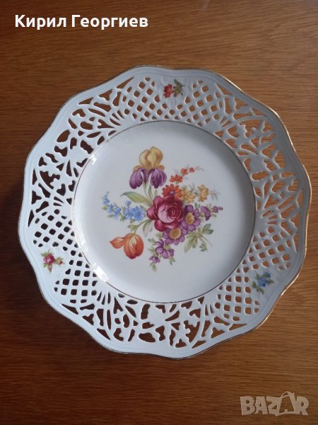 Красива  перфорирана  порцеланова  фруктиера, снимка 1