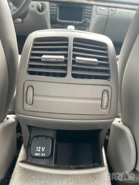 Заден въздуховод мерцедес е класа w211 e class , снимка 1