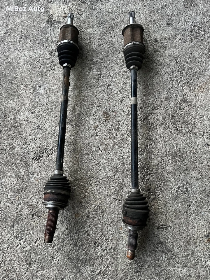 Полуоска задна Хонда ЦРВ 3 Honda CR-V, снимка 1