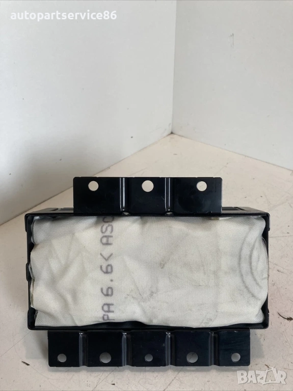 Айр Баг На Арматурно табло за KIA Ceed 1.6 CRDi (2008) 84530-1H900, снимка 1