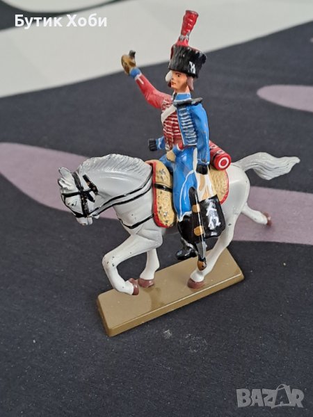 Оловна фигурка - войник на  Starlux., снимка 1