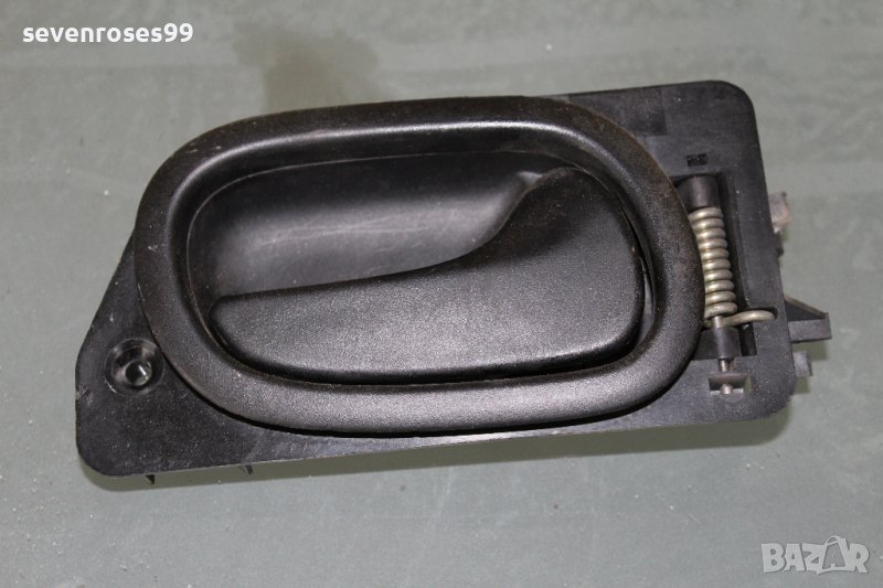 Дръжка за врата вътрешна предна дясна Рено Лагуна 1 Renault Laguna 1, снимка 1