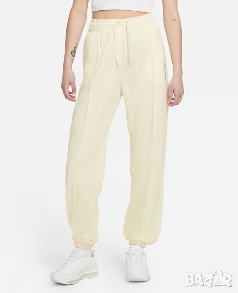 Дамско долнище Nike Sportswear - размер L, снимка 1