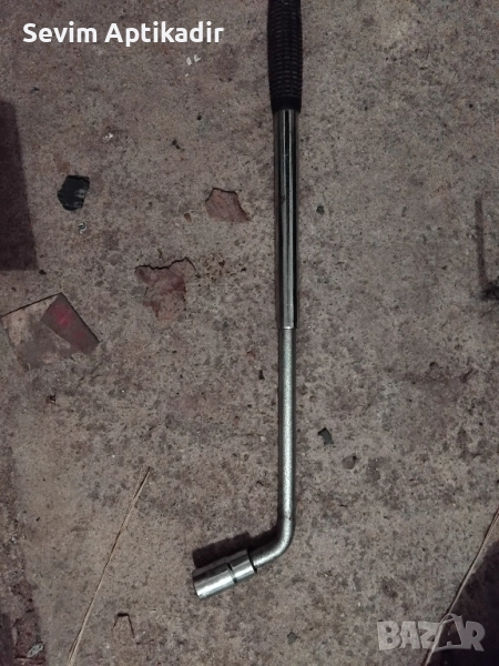 Ключ за джанти , снимка 1