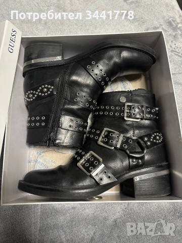 Guess боти, снимка 3 - Дамски боти - 52157527