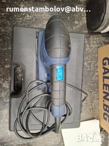 Електрически виброшлайф Einhell 150W, снимка 3 - Шлайфмашини - 53928068