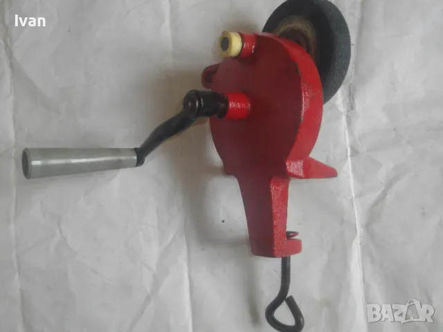 2,5 кг Немски РЪЧЕН ШМИРГЕЛ  с възможност за шлифовъчен камък диск до ф 200мм ОТЛИЧЕН ГОЛЯМ, снимка 3 - Други инструменти - 47602865