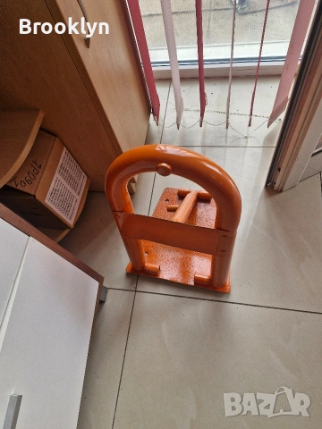 Продава се скоба за паркинг, снимка 3 - Части - 54250568