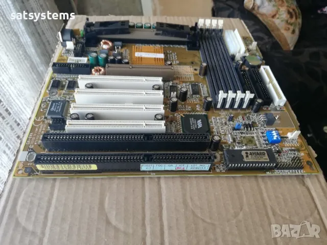 Дънна платка Gigabyte GA-6VA REV 3.0 Slot1 CPU+RAM, снимка 7 - Дънни платки - 47950031
