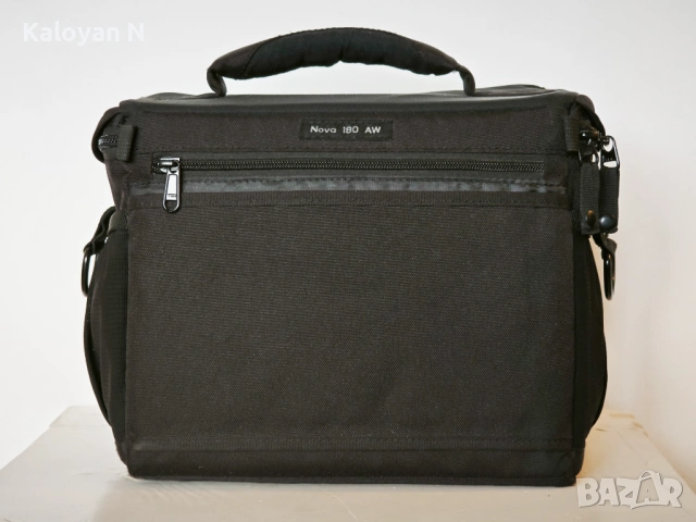 Чанта за фотоапарат Lowepro Nova 180 AW, снимка 2 - Чанти, стативи, аксесоари - 53053594