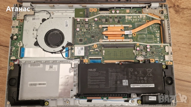 3 Лаптопа комплект Asus x515ea + Sony Vaio + Lenovo IdeaPad Y560, снимка 4 - Лаптопи за дома - 54351706