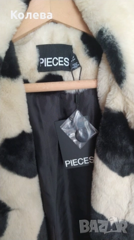 Палто с изкуствен косъм Pieces, снимка 3 - Палта, манта - 50751269