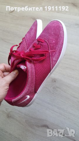 Дамски кецове Nike. Номер 40, снимка 1