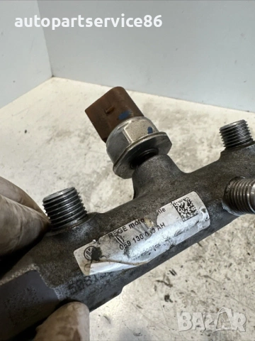 Горивна рейка със сензор за Volkswagen Touareg 3.0 TDI (2009), снимка 2 - Части - 54157997