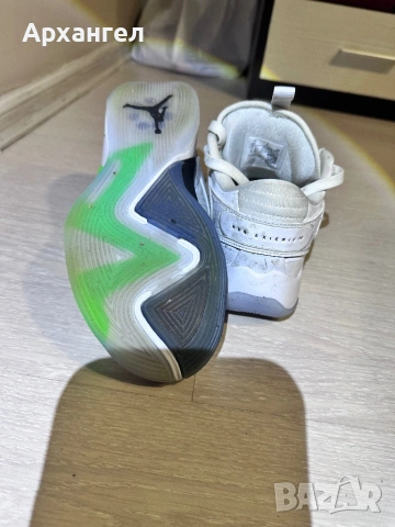 Детски Маратонки JORDAN 38,5 номер -24 см, снимка 4 - Детски маратонки - 53988959