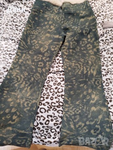  Нов панталон (мек,памучен плат),с ефектна шарка, снимка 1 - Панталони - 38580449