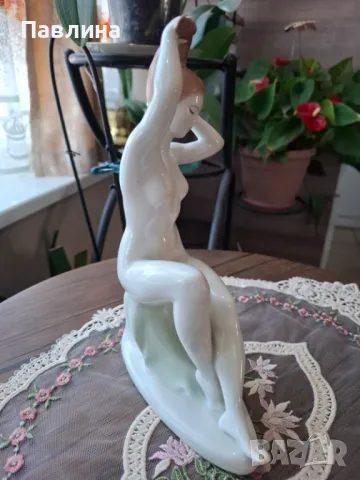 Унгарска порцеланова фигурка