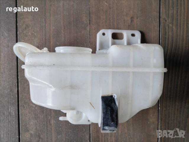 860142-026,казанче за течност чистачки MAZDA 323 1992-1995, снимка 3 - Части - 54097426