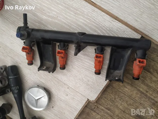 Горивна рейка, дюзи, клапан за Peugeot 307, 1.6i, 2000-2005г , 9636520780 , снимка 2 - Части - 47801801