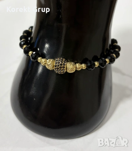 Златна гривна с маниста  