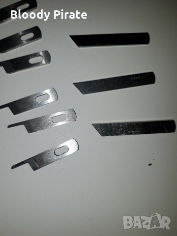 Оригинални ножове за оверлог, снимка 2 - Резервни части за машини - 31183541