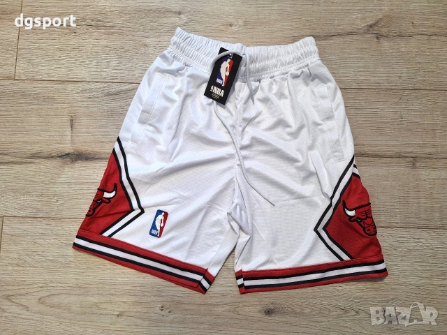 Баскетболни шорти на Чикаго Булс!
