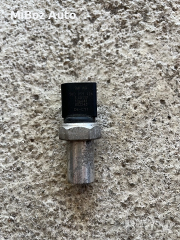 Датчик прекъсвач налягане климатик VW Touaran Туаран