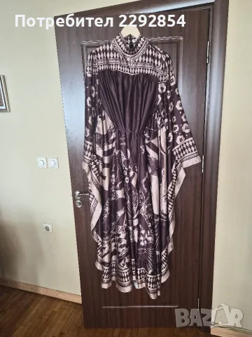 Уникална рокля сатен