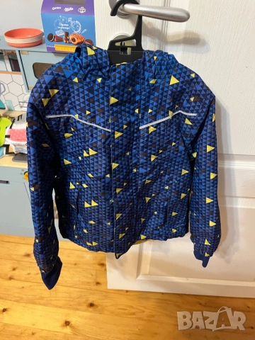 Водоустойчиво яке, размер 110-116.  