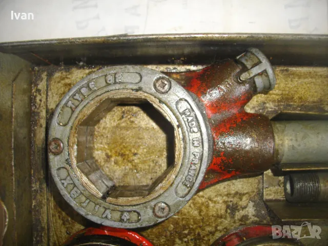 VIRAX ФРЕНСКА ВИНТОНАРЕЗКА ВИНТОРЕЗ ПЛАШКА ПАФТА ЗА НАПРАВА НА РЕЗБИ НА МЕТАЛНИ ВОДОПРОВОДНИ ТРЪБИ, снимка 3 - Други инструменти - 48268645