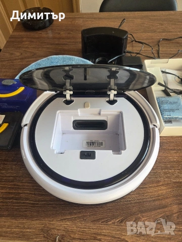 Робот -прахосмукачка, снимка 2 - Прахосмукачки - 53992392