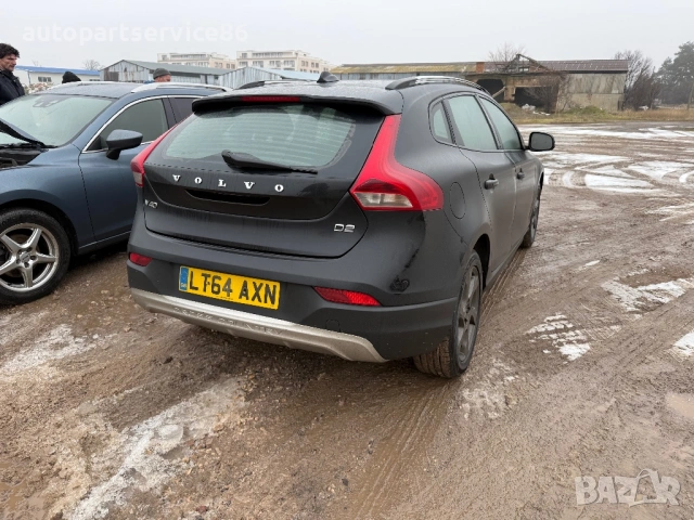 На части Volvo v40 Cross Country 1.6d auto 2014 година, снимка 6 - Автомобили и джипове - 53214747