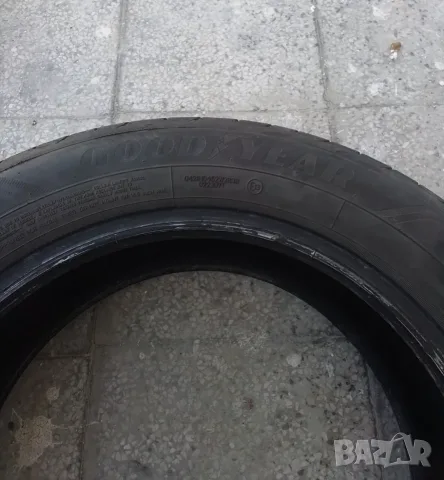 Автомобилни гуми Goodyear, снимка 3 - Гуми и джанти - 56300815