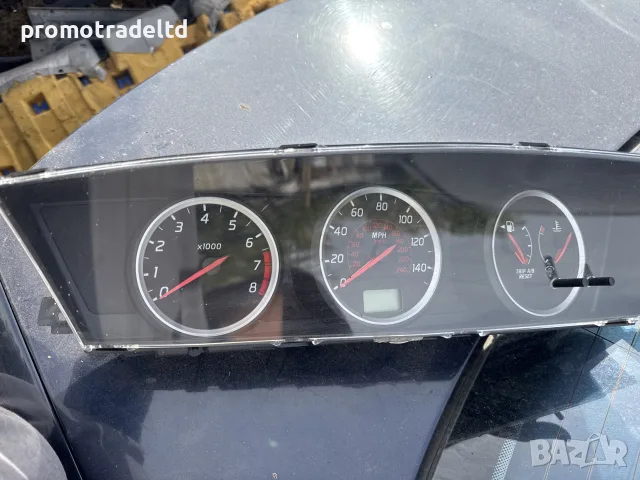 километраж табло Нисан Примера П12 Nissan Primera P12 1.8i десен волан