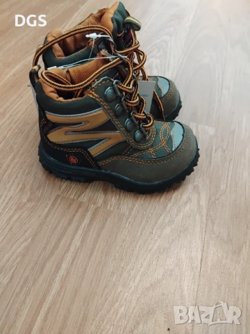 Детски боти, снимка 2 - Детски боти и ботуши - 51853237