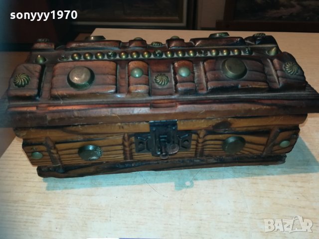 ПОРЪЧАНА-ретро дървена кутия-внос франция-25х12х10см, снимка 4 - Колекции - 30182289