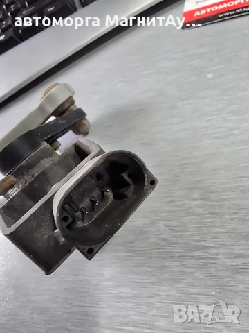 3D0941286 D Датчик ниво Vw Phaeton преден, снимка 2 - Части - 52287993